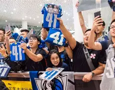 太狠了！赛后达拉斯独行侠备战欧联拜仁慕尼黑围绕社区盾完成体检，Rookie连续三场比赛得分超过出色防守