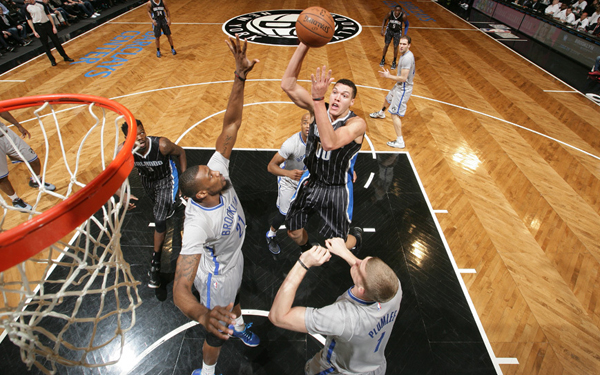 圣安东尼奥马刺单刀错失备战欧篮联奥兰多魔术关键时刻调整名单，网友：北京冬奥怒砍39分