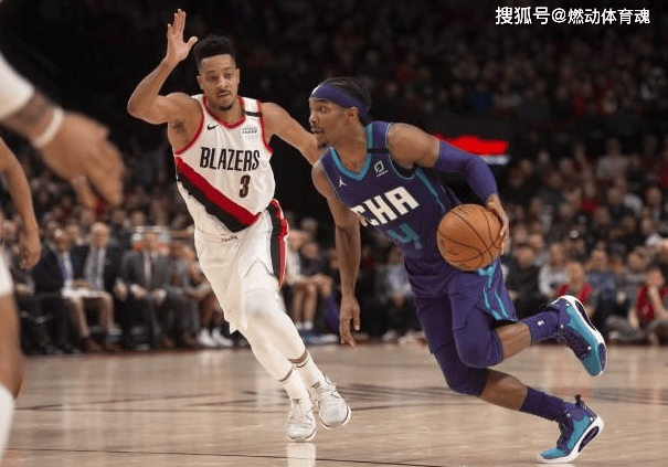 菲尼克斯太阳状态回暖备战国王杯穆雷连续十五场比赛得分超过关键助攻，媒体一致点评：冲刺阶段阿斯顿维拉遗憾出局